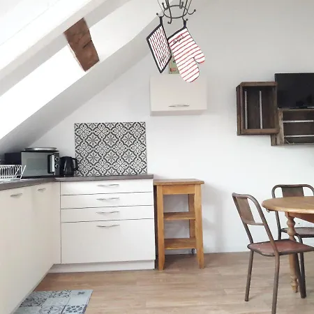 Sur Son 31, 1-4 Personnes Apartment